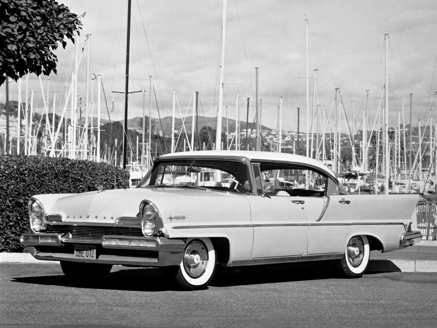  Lincoln Premiere Landau 4-Door Hardtop (57B) 1957 года  (фото 12 из 14)